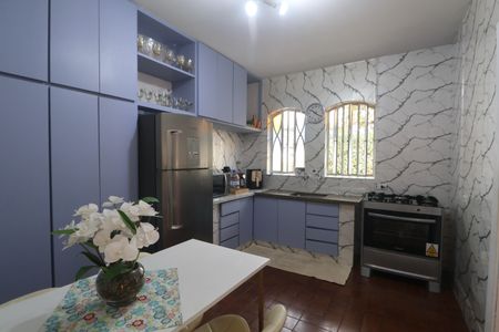 Casa para alugar com 600m², 4 quartos e 1 vagaCozinha