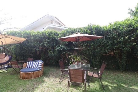 Casa para alugar com 600m², 4 quartos e 1 vagaQuintal