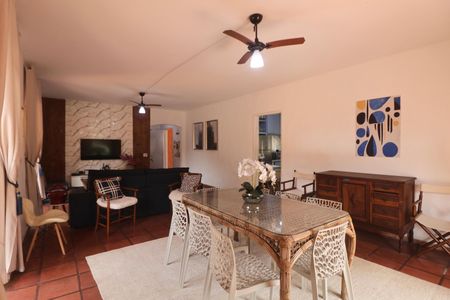 Casa para alugar com 600m², 4 quartos e 1 vagaSala