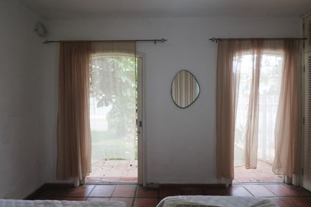 Casa para alugar com 600m², 4 quartos e 1 vagaQuarto