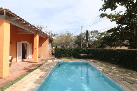 Casa para alugar com 600m², 4 quartos e 1 vagaQuintal