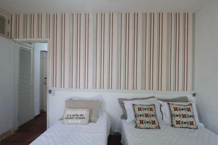 Casa para alugar com 600m², 4 quartos e 1 vagaQuarto