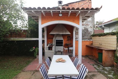 Casa para alugar com 600m², 4 quartos e 1 vagaVaranda