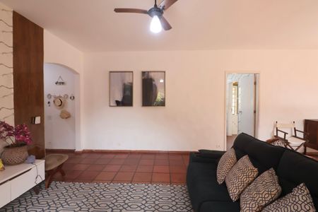 Sala de casa para alugar com 4 quartos, 600m² em Jardim Virginia, Guarujá