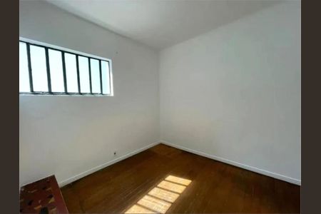 Casa à venda com 5 quartos, 250m² em Mirandópolis, São Paulo