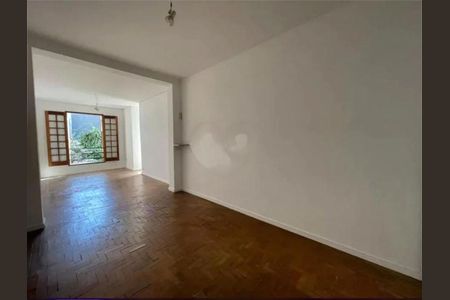 Casa à venda com 5 quartos, 250m² em Mirandópolis, São Paulo