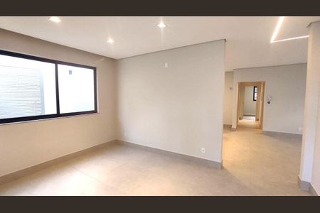 Casa à venda com 3 quartos, 200m² em Santa Rosa, Belo Horizonte