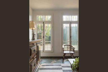 Casa à venda com 3 quartos, 260m² em Belvedere, Belo Horizonte