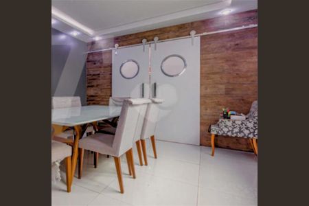 Casa à venda com 4 quartos, 300m² em Jardim das Bandeiras, São Paulo