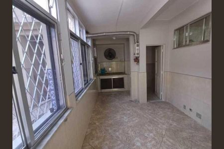 Apartamento à venda com 113m², 2 quartos e 1 vaga