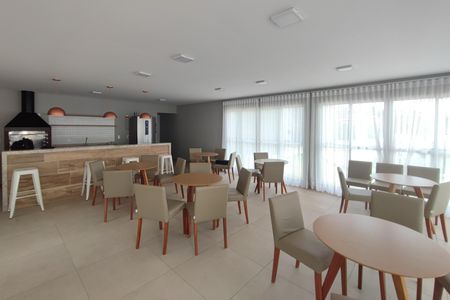 Apartamento para alugar com 43m², 2 quartos e 1 vaga Apartamento para alugar com 43m², 2 quartos e 1 vagaÁrea comum - Salão de festas