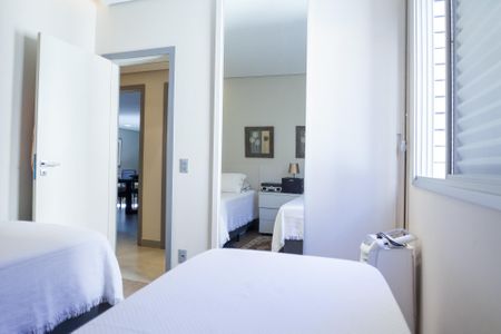 Apartamento à venda com 105m², 3 quartos e 2 vagas Apartamento à venda com 105m², 3 quartos e 2 vagasQuarto 1