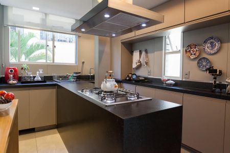 Apartamento à venda com 105m², 3 quartos e 2 vagas Apartamento à venda com 105m², 3 quartos e 2 vagasCozinha