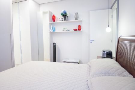 Apartamento à venda com 105m², 3 quartos e 2 vagas Apartamento à venda com 105m², 3 quartos e 2 vagasSuíte