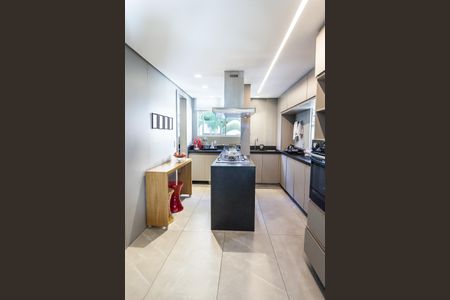 Apartamento à venda com 105m², 3 quartos e 2 vagas Apartamento à venda com 105m², 3 quartos e 2 vagasCozinha