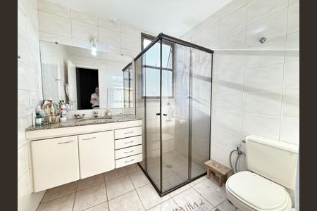Apartamento à venda com 110m², 3 quartos e 2 vagasBanheiro do Quarto 3