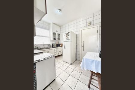 Apartamento à venda com 110m², 3 quartos e 2 vagasCozinha