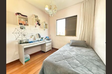 Apartamento à venda com 110m², 3 quartos e 2 vagasQuarto 1