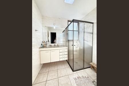 Apartamento à venda com 110m², 3 quartos e 2 vagasBanheiro do Quarto 3