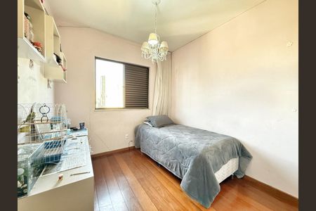 Apartamento à venda com 110m², 3 quartos e 2 vagasQuarto 1