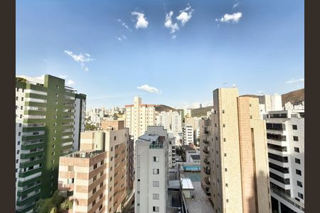 Apartamento à venda com 110m², 3 quartos e 2 vagasQuarto 3