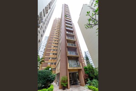 Apartamento à venda com 140m², 3 quartos e 3 vagasFachada