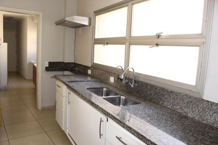 Apartamento à venda com 140m², 2 quartos e 3 vagasCozinha