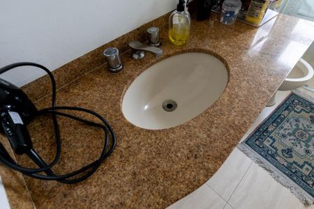 Apartamento à venda com 140m², 3 quartos e 3 vagasBanheiro 