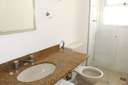 Apartamento à venda com 140m², 2 quartos e 3 vagasBanheiro Social