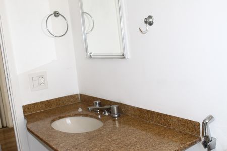 Apartamento à venda com 140m², 2 quartos e 3 vagasBanheiro Social