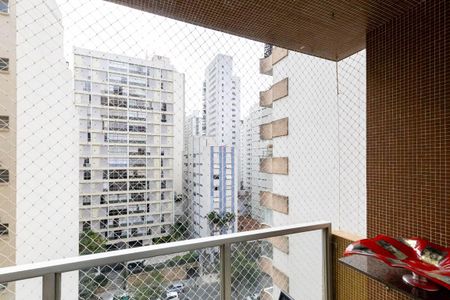 Apartamento à venda com 140m², 3 quartos e 3 vagasVaranda