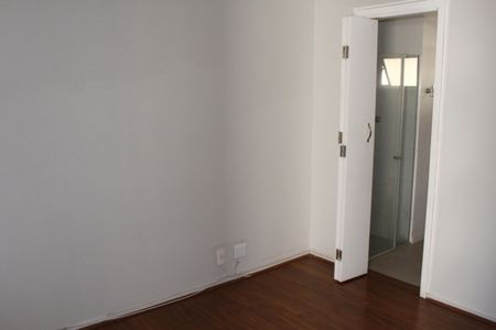 Apartamento à venda com 140m², 2 quartos e 3 vagasSuíte