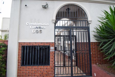 Casa para alugar com 237m², 4 quartos e 5 vagas Casa para alugar com 237m², 4 quartos e 5 vagasFachada