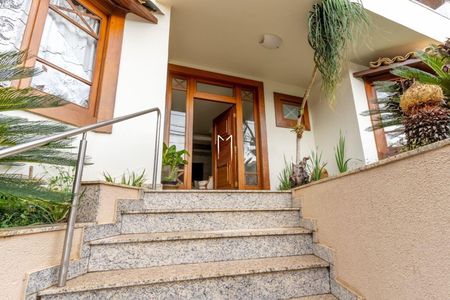 Casa à venda com 490m², 5 quartos e 4 vagas