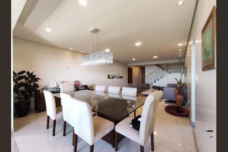 Casa à venda com 4 quartos, 600m² em Buritis, Belo Horizonte