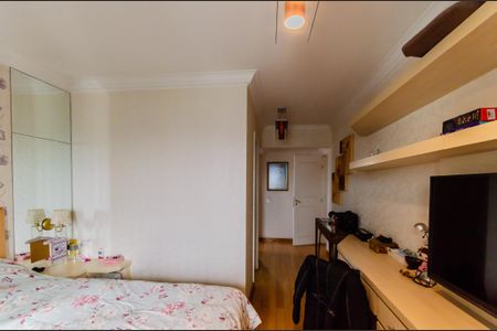 Apartamento à venda com 157m², 5 quartos e 3 vagasSuíte 2