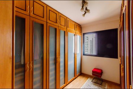 Apartamento à venda com 157m², 5 quartos e 3 vagasSuíte 2