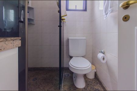 Apartamento à venda com 157m², 5 quartos e 3 vagasBanheiro 2 da Suíte 2