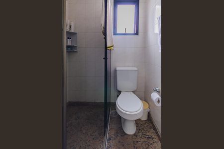 Apartamento à venda com 157m², 5 quartos e 3 vagasBanheiro 2 da Suíte 2