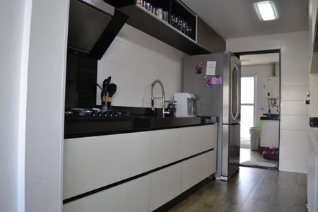 Apartamento à venda com 140m², 4 quartos e 4 vagasCozinha
