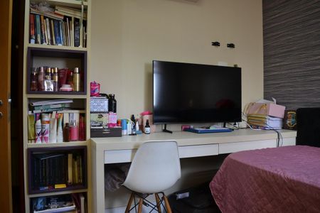 Apartamento à venda com 140m², 4 quartos e 4 vagasSuíte 2