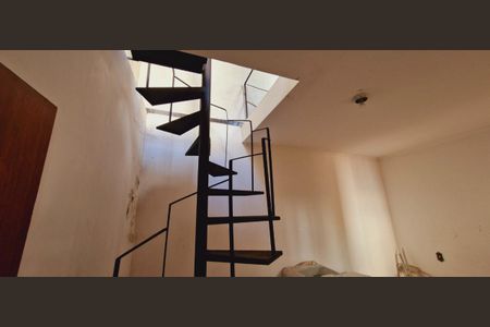 Casa à venda com 210m², 5 quartos e 2 vagasFoto 21