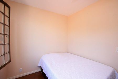 Casa de condomínio para alugar com 200m², 3 quartos e 2 vagasQuarto