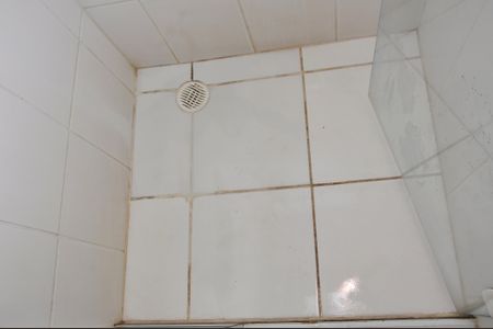 Apartamento à venda com 58m², 2 quartos e 1 vagaDetalhe - Banheiro Social