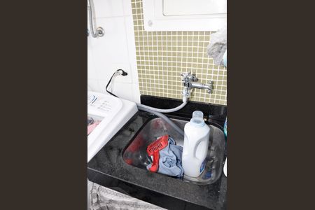 Apartamento à venda com 58m², 2 quartos e 1 vagaDetalhe - Área de Serviço