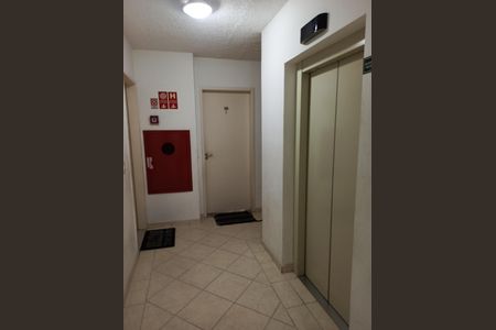 Apartamento à venda com 58m², 2 quartos e 1 vagaHall Elevador