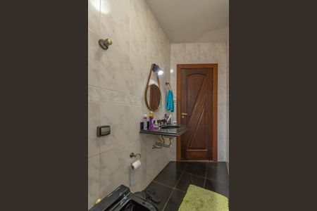 Casa à venda com 410m², 4 quartos e 3 vagasBanheiro Social