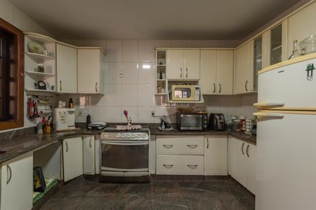 Casa à venda com 410m², 4 quartos e 3 vagasCozinha