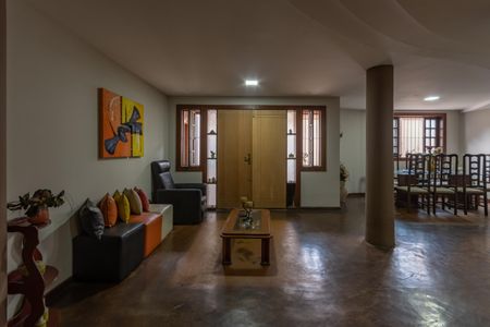 Casa à venda com 410m², 4 quartos e 3 vagasSala 1