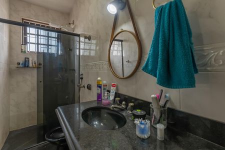 Casa à venda com 410m², 4 quartos e 3 vagasBanheiro Social